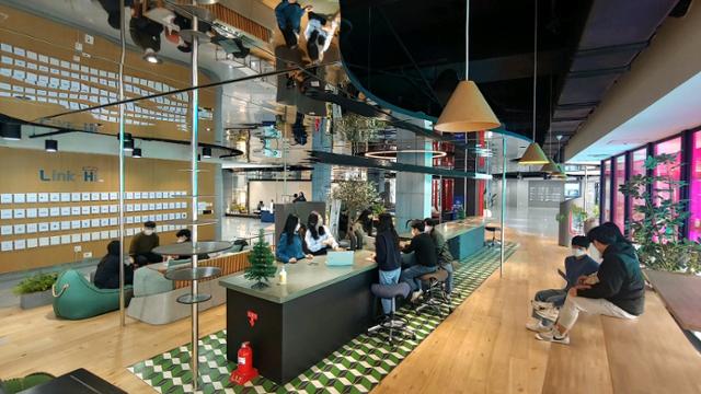 LH 전공은 도시개발? 이제는 스타트업 지원도 합니다 - 뉴스 썸네일 이미지