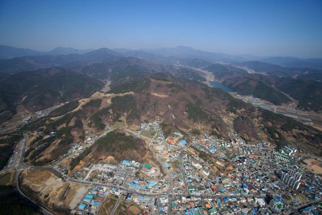 18일 고도로 지정된 고령군의 주산성 지산동 고분군 시가지 모습. 고령군 제공