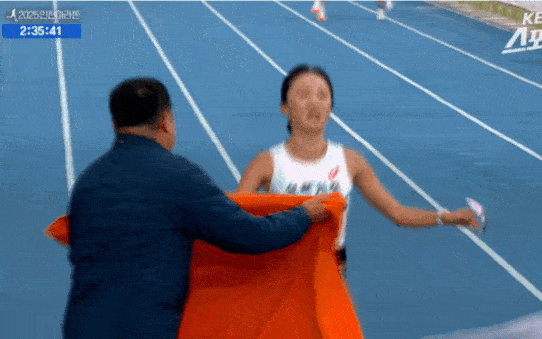 마라톤 완주 뒤 신체 접촉 논란… 삼척시 진상 조사 착수