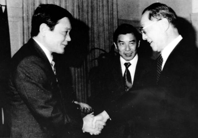 이건희 회장이 공장까지 보여줬는데...TSMC가 삼성 손 안 잡은 이유 - 뉴스 썸네일 이미지